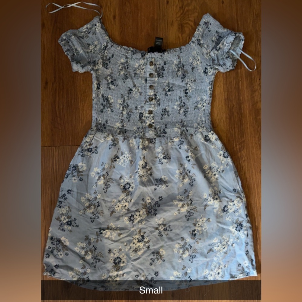 Cream and White Square Neck Puff Sleeve Sundress